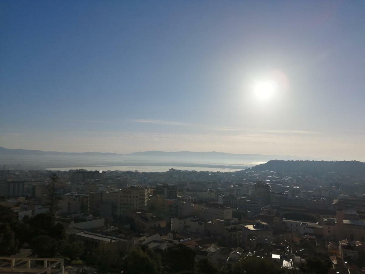 Quarantacinque Ospitalita Ξενοδοχείο Κάλιαρι Εξωτερικό φωτογραφία