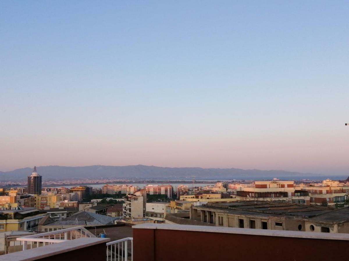 Quarantacinque Ospitalita Ξενοδοχείο Κάλιαρι Εξωτερικό φωτογραφία